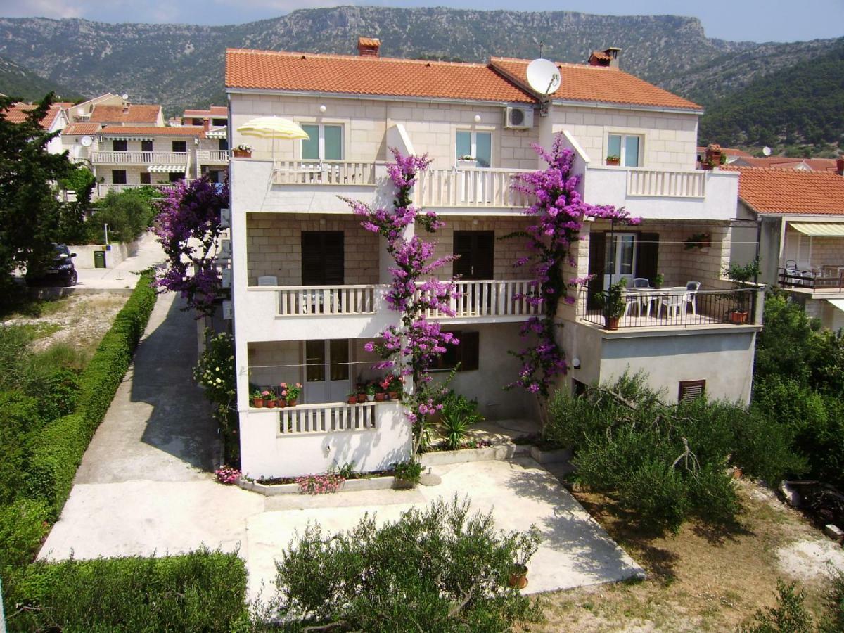 Apartment Adriano Bol Bagian luar foto