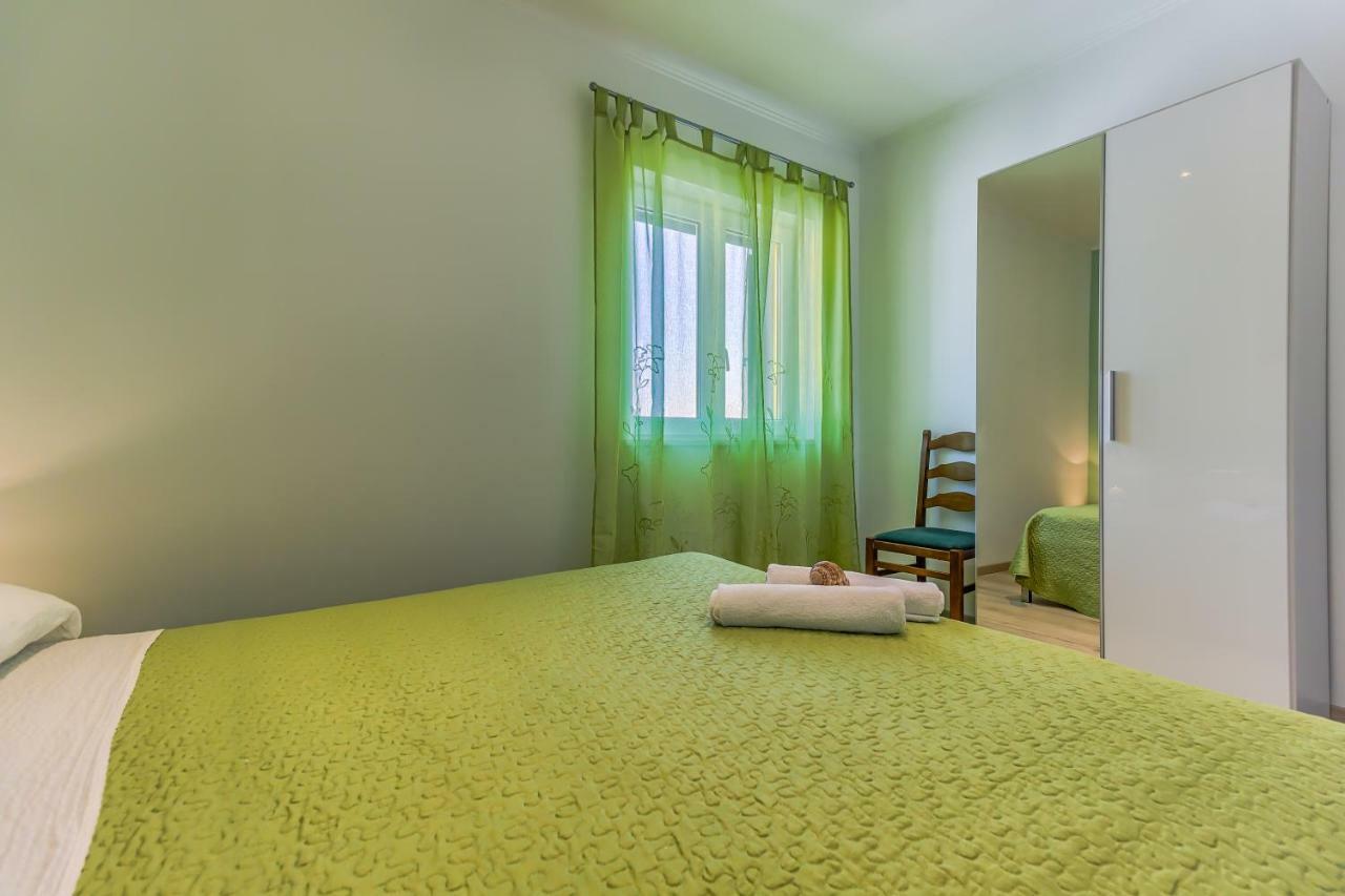 Apartment Adriano Bol Bagian luar foto