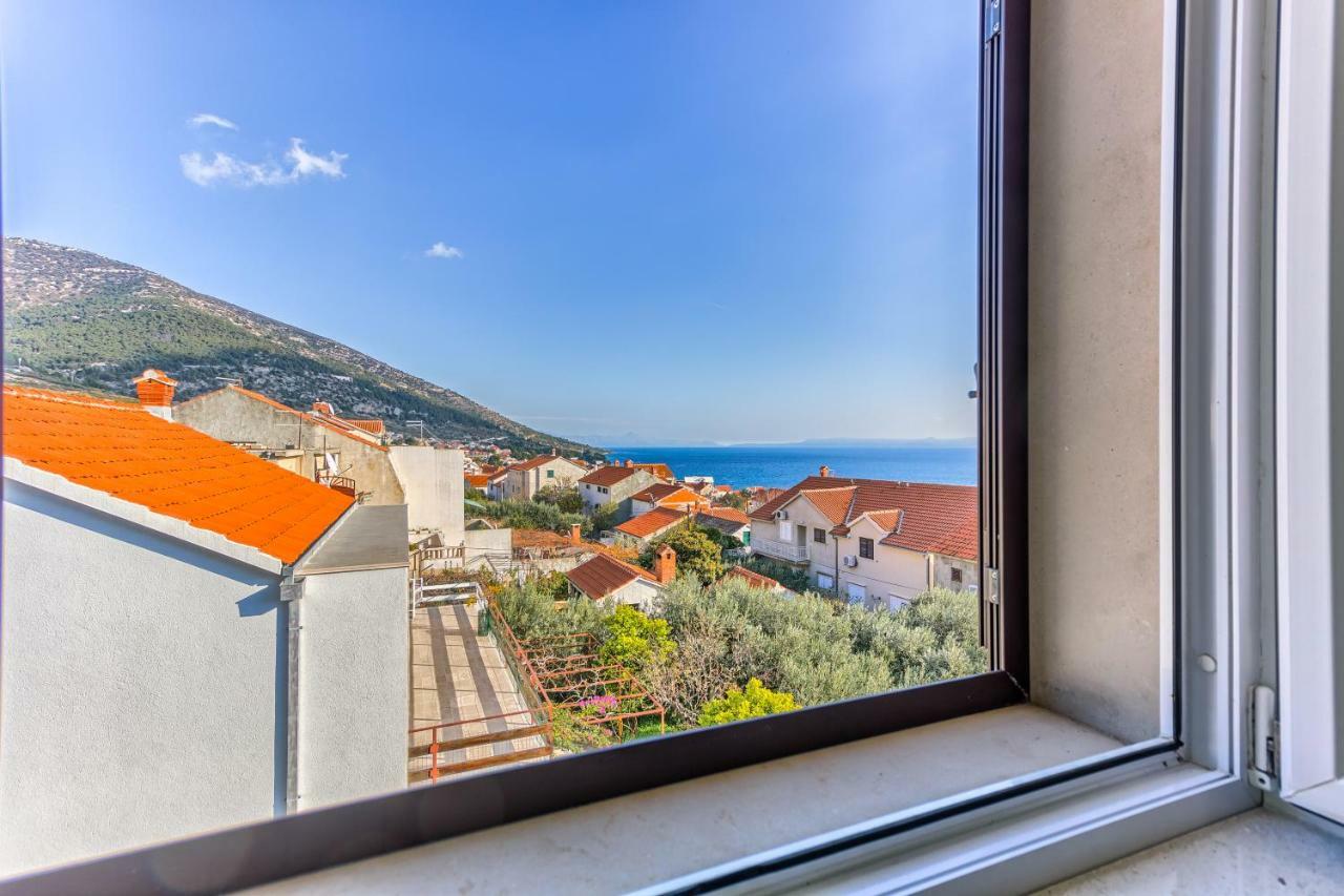 Apartment Adriano Bol Bagian luar foto